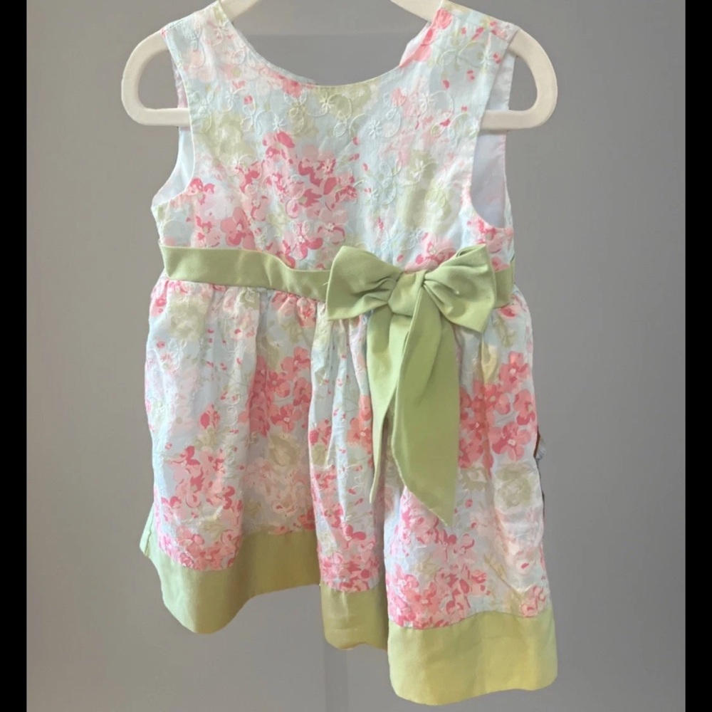 Floral Sleeveless Toddler Dress with Green Bow